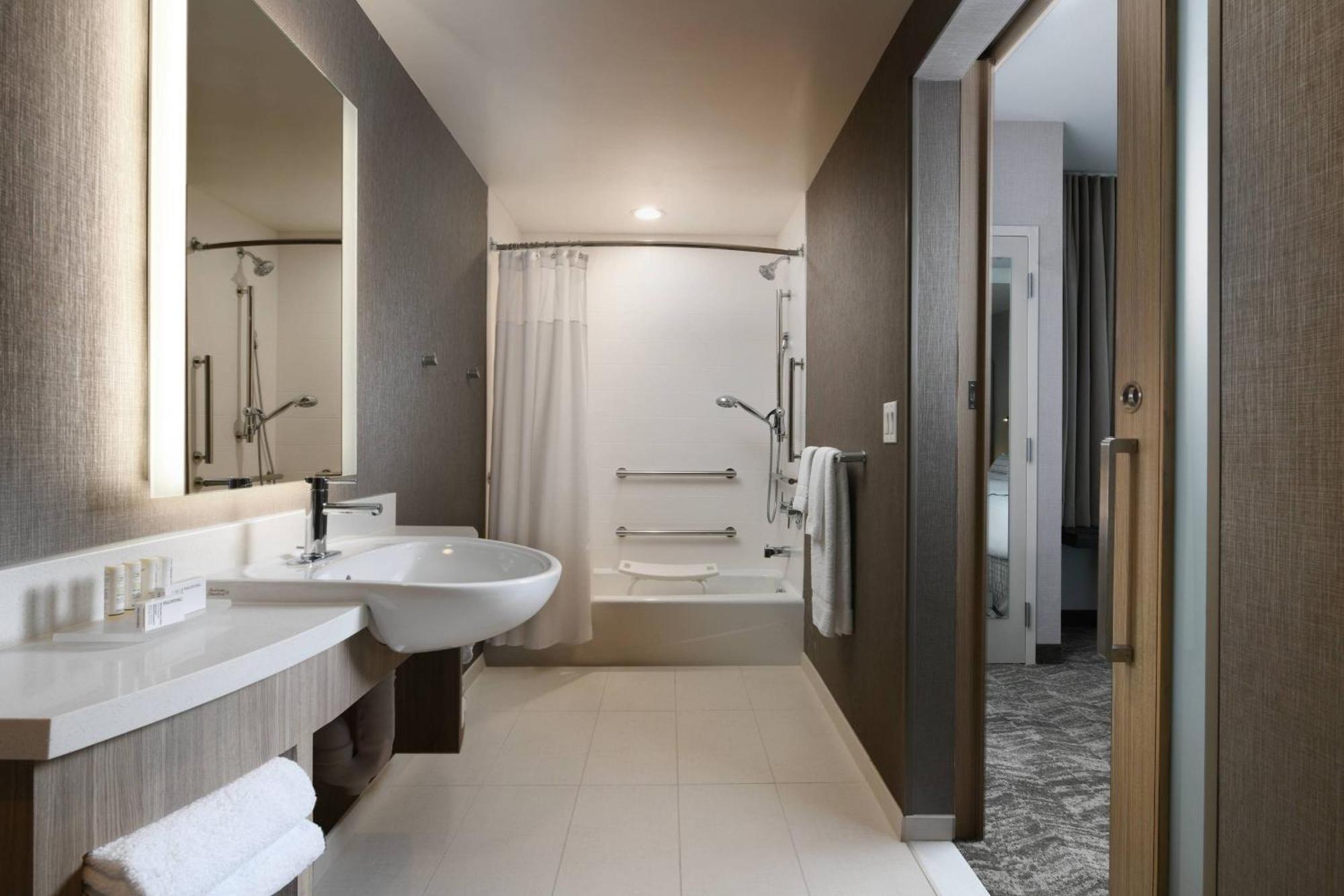 Springhill Suites Dallas Dfw Airport South/Centreport Fort Worth Exteriör bild